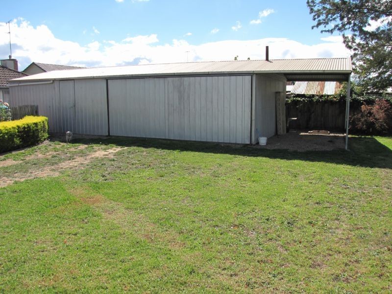 69 Vale Street, Moe VIC 3825