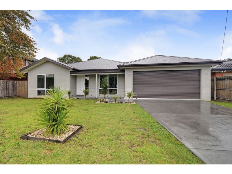 19 Hawker Street, Moe VIC 3825