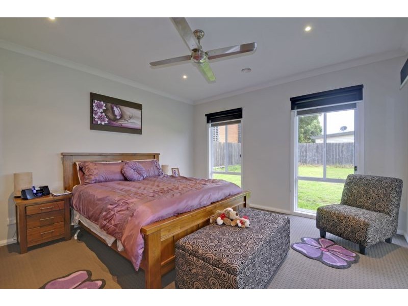 19 Hawker Street, Moe VIC 3825