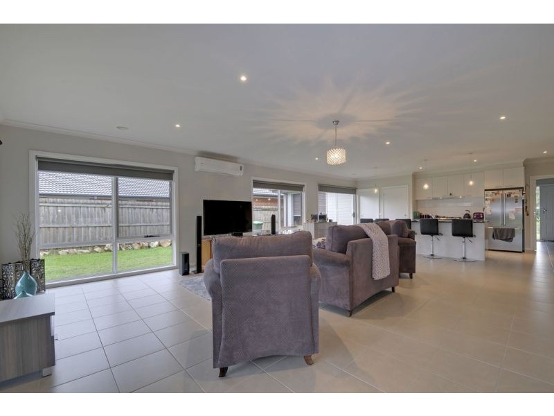 19 Hawker Street, Moe VIC 3825