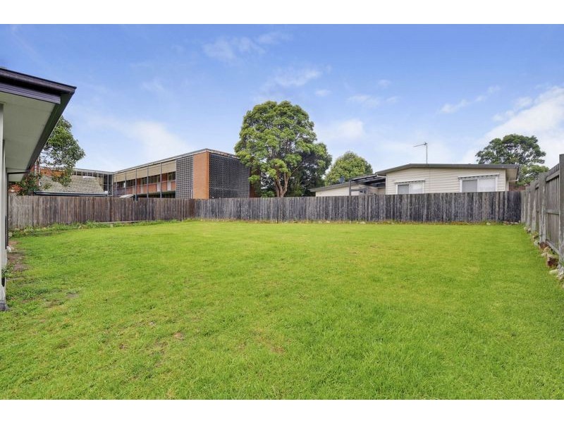 19 Hawker Street, Moe VIC 3825