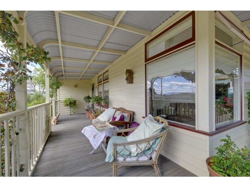 20 Central Avenue, Newborough VIC 3825