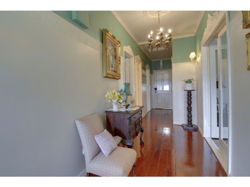 20 Central Avenue, Newborough VIC 3825