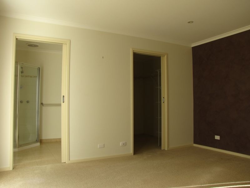 8 Carbine Street, Moe VIC 3825