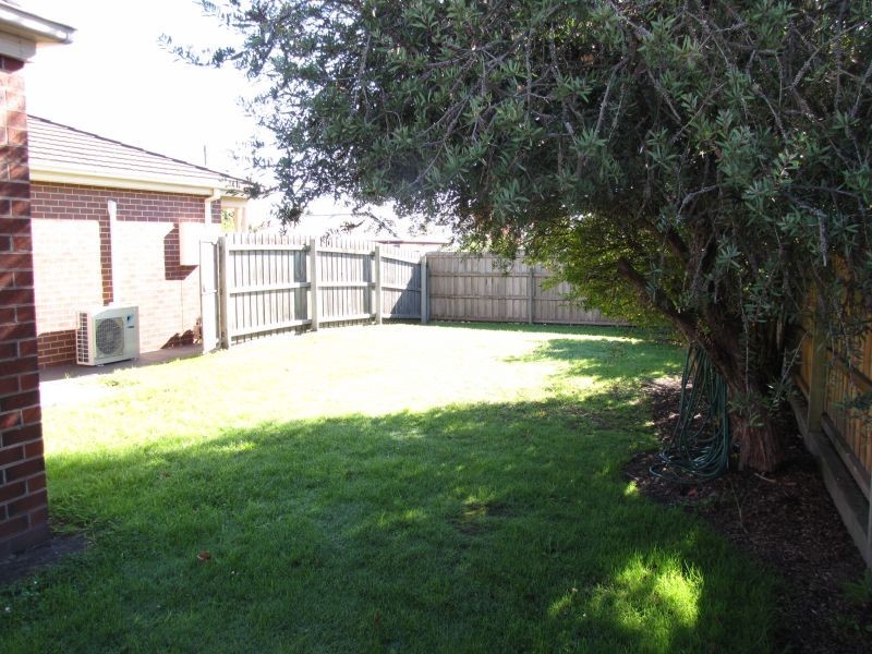 8 Carbine Street, Moe VIC 3825