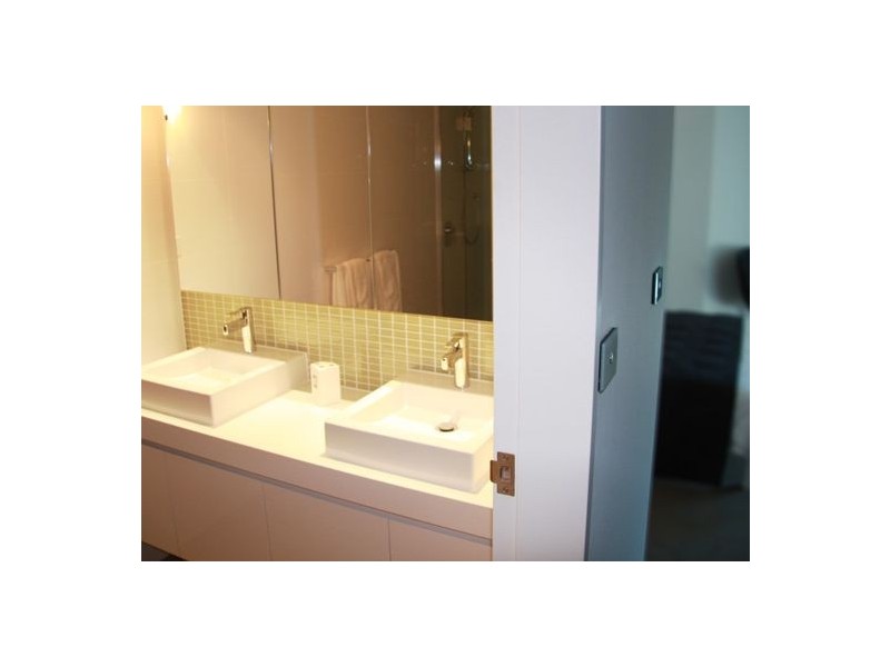 176 CECIL ST(R), South Melbourne VIC 3205