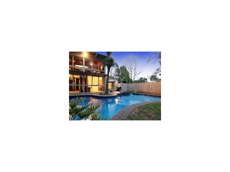 18 PEARCE STREET, Burwood VIC 3125