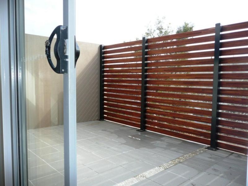 10 OSBORNE GROVE(R), Preston VIC 3072