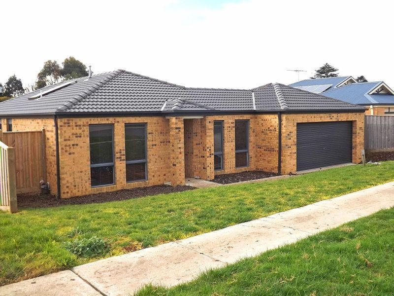 15 Poplar Close, Trafalgar VIC 3824