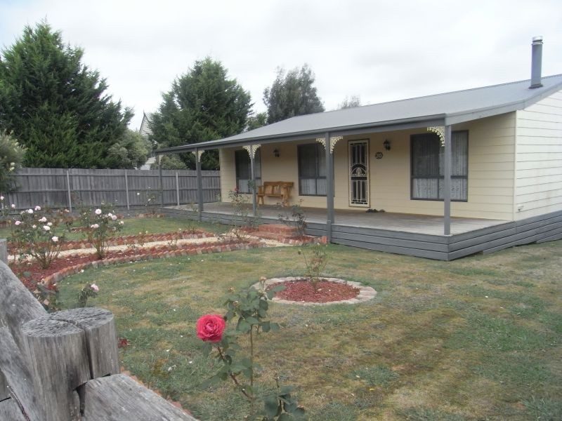 20 Tooronga Road, Willow Grove VIC 3825