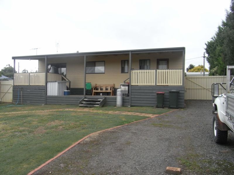 20 Tooronga Road, Willow Grove VIC 3825