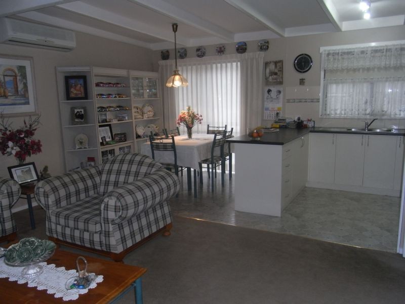 11 Cemetery Road  Trafalgar East, Trafalgar VIC 3824