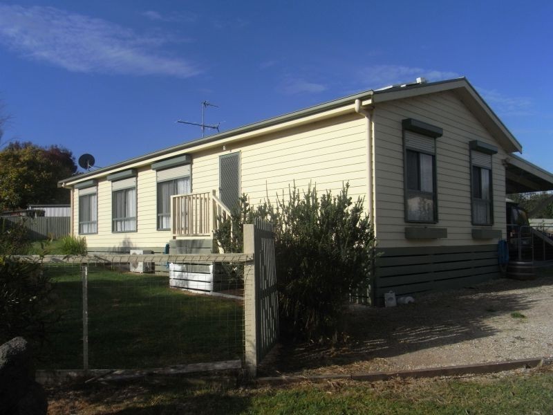 57-59 Tooronga Road, Willow Grove VIC 3825