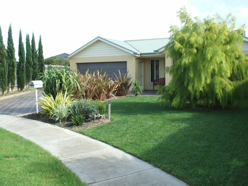 11 Rotheram Court, Trafalgar VIC 3824