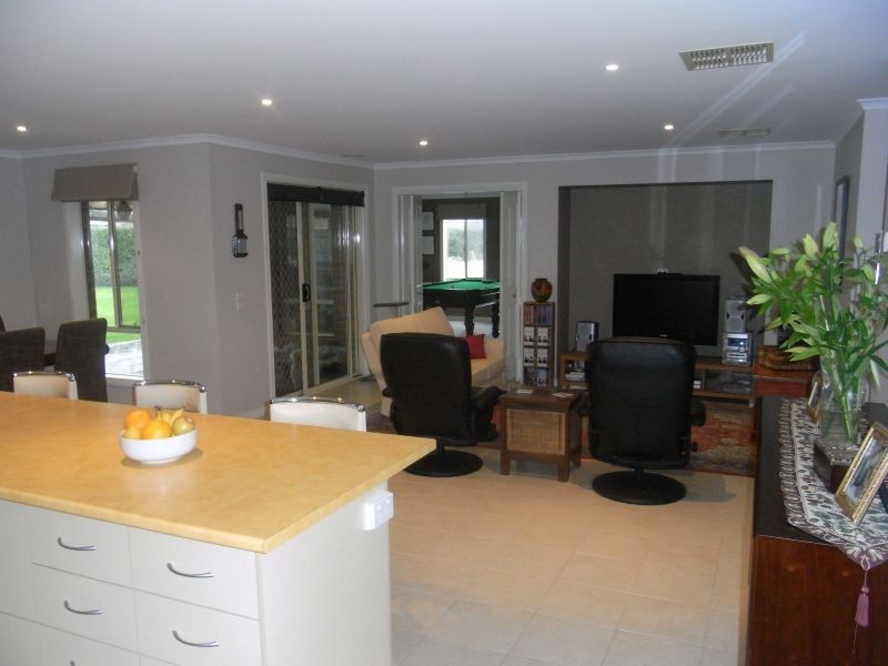 11 Rotheram Court, Trafalgar VIC 3824