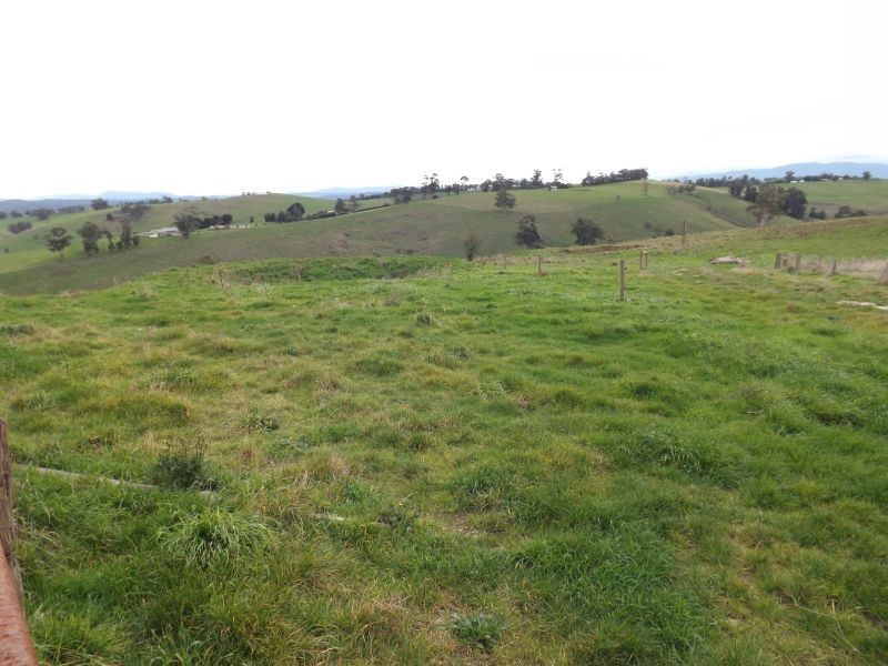 100 Paynters Road, Hill End VIC 3825