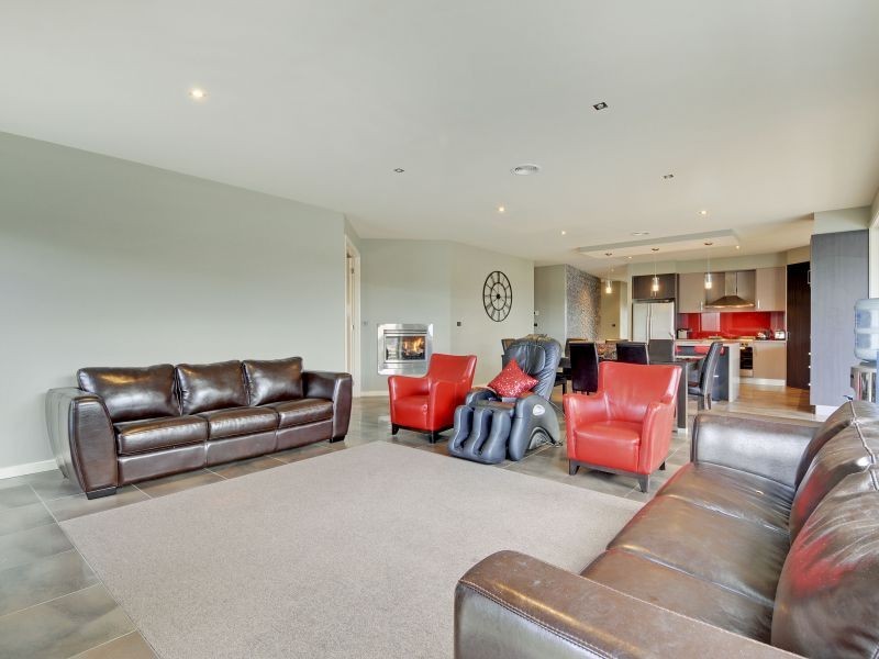 28 Davey Drive, Trafalgar VIC 3824