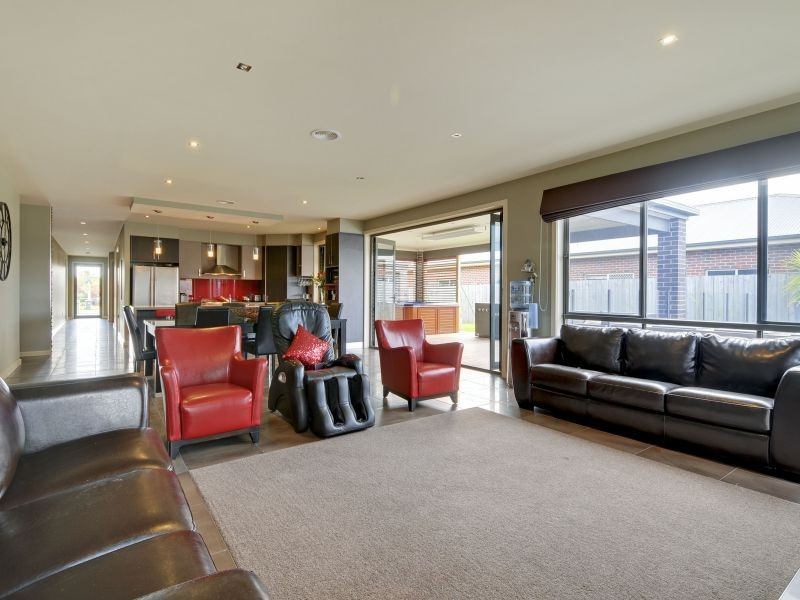 28 Davey Drive, Trafalgar VIC 3824