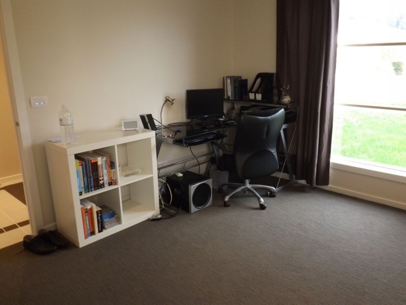 9 Vincent Blvd, Trafalgar VIC 3824