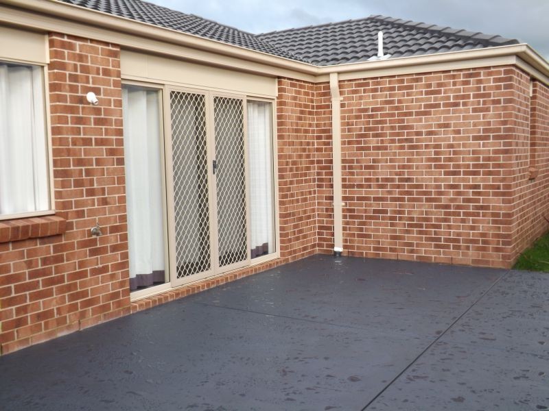 9 Vincent Blvd, Trafalgar VIC 3824