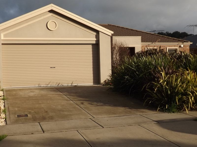 111 School Road, Trafalgar VIC 3824