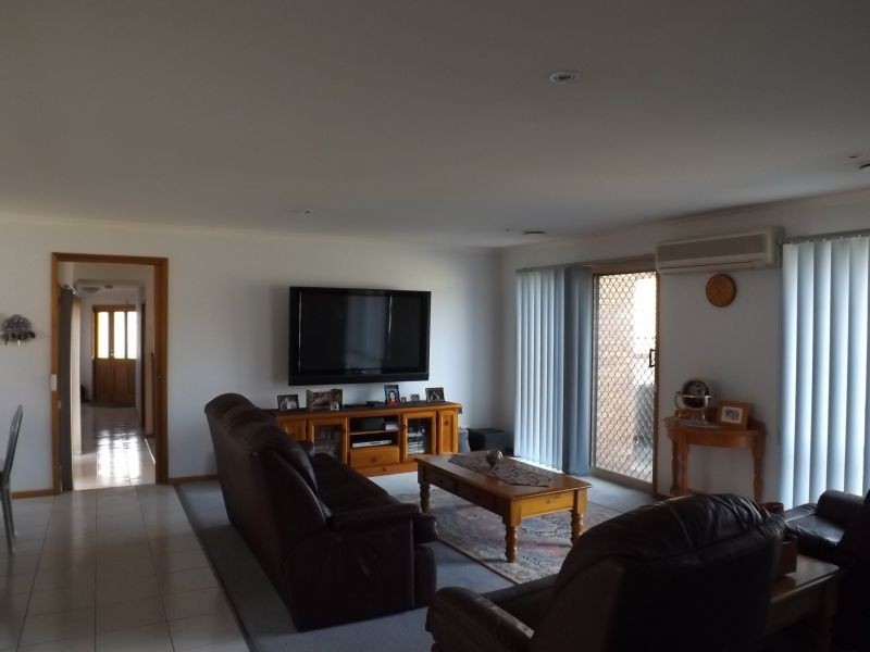 83 School Road, Trafalgar VIC 3824