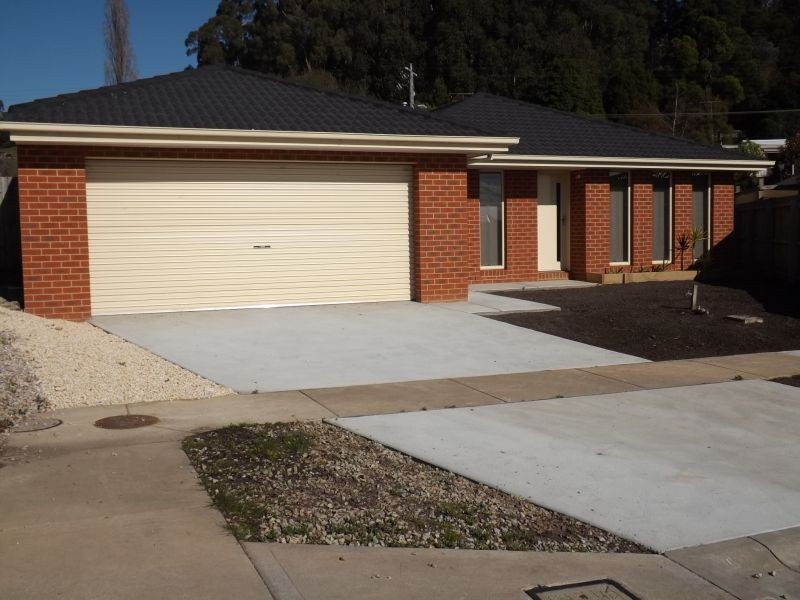 13 Fernlea Close, Trafalgar VIC 3824