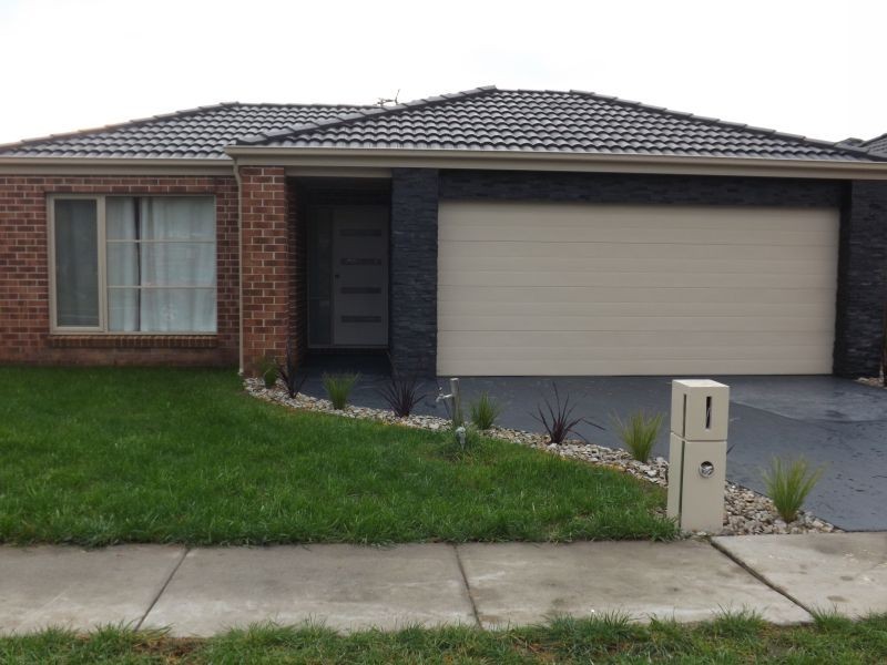 9 Vincent Boulevard, Trafalgar VIC 3824