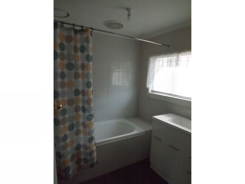 71 School Road, Trafalgar VIC 3824