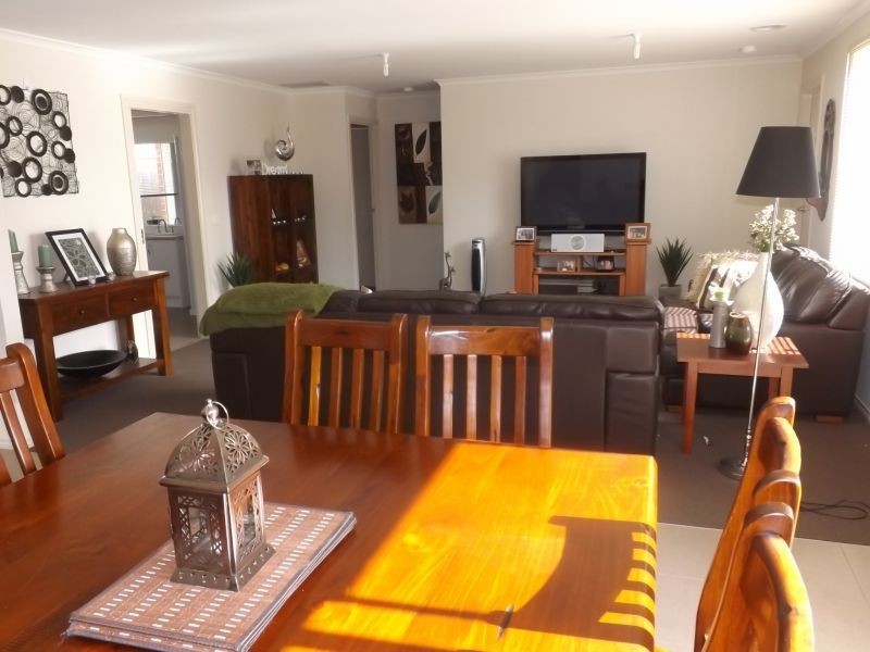 123 School Road, Trafalgar VIC 3824