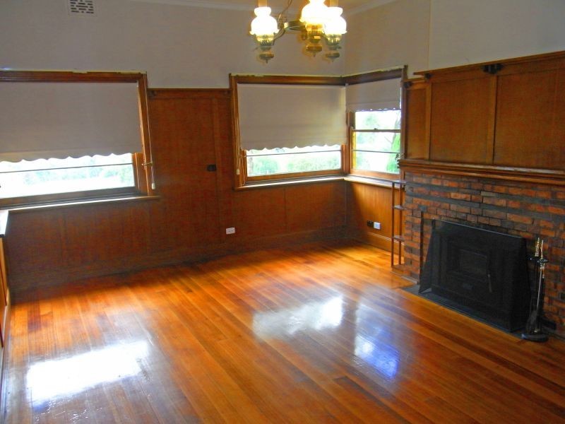 33 Melaleuca Drive, Trafalgar East VIC 3824