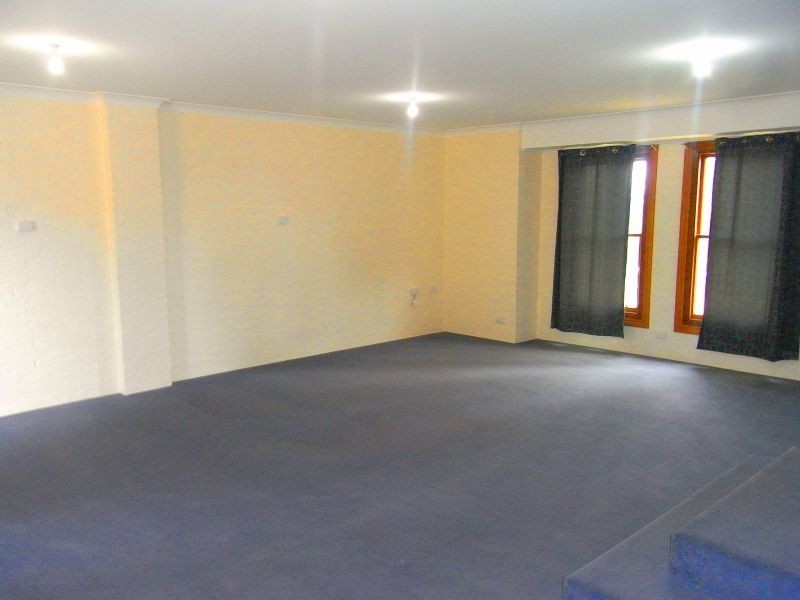 33 Melaleuca Drive, Trafalgar East VIC 3824