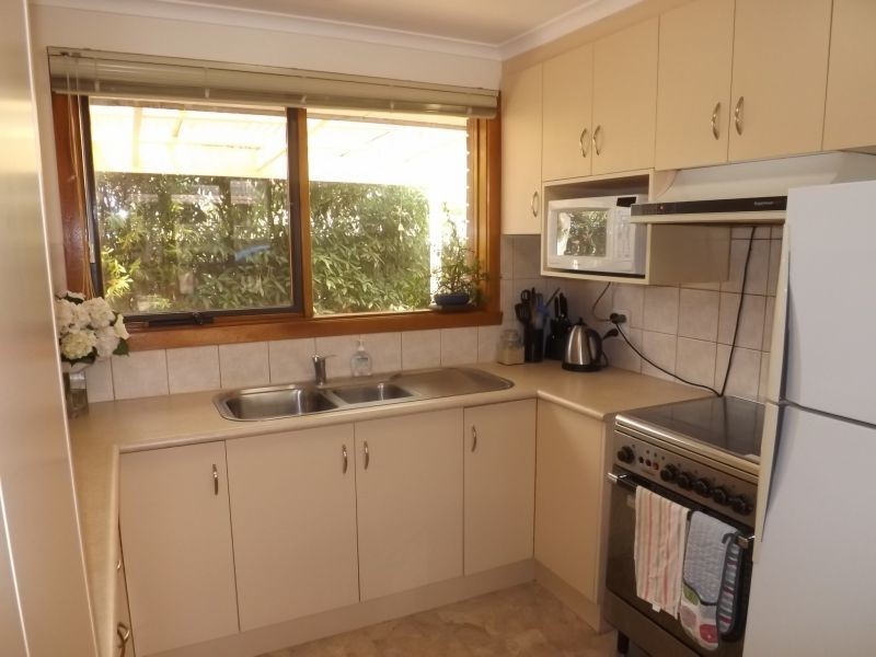 35 Edward Cres, Trafalgar VIC 3824