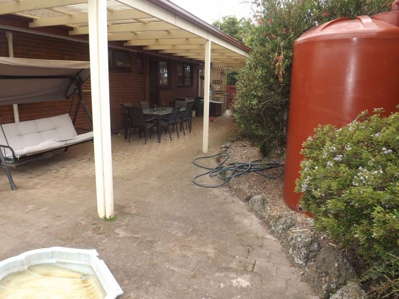 35 Edward Cres, Trafalgar VIC 3824