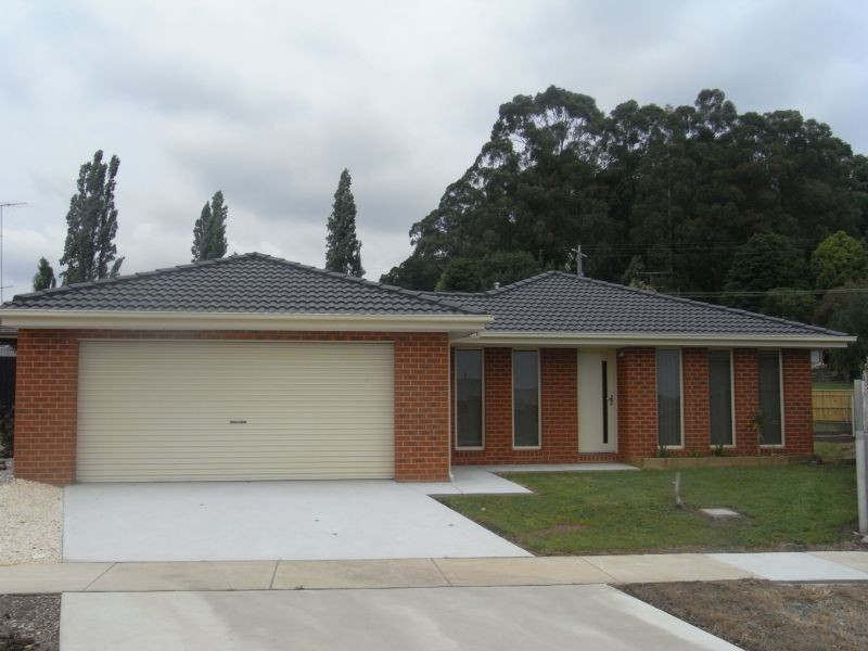 13 Fernlea Close, Trafalgar VIC 3824