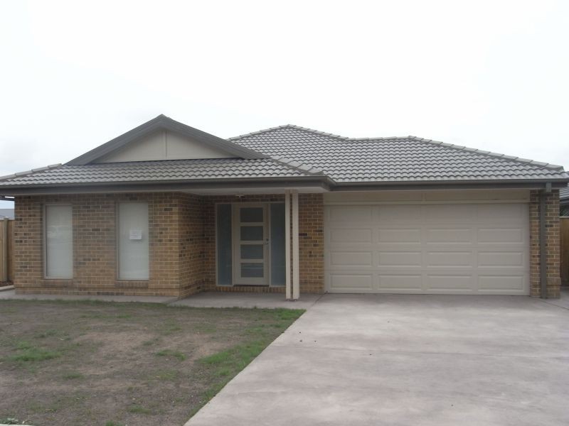 124 School Road, Trafalgar VIC 3824