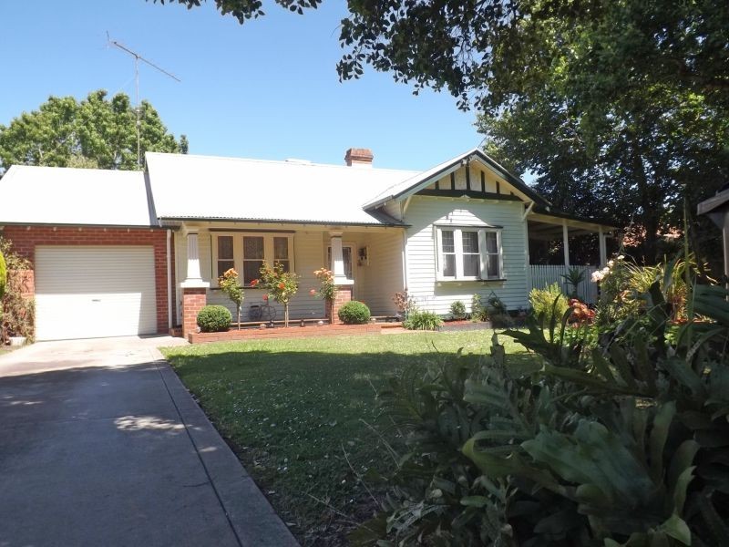 27 Seven Mile Road, Trafalgar VIC 3824