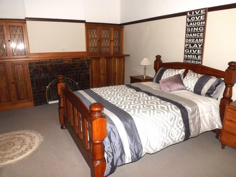 27 Seven Mile Road, Trafalgar VIC 3824