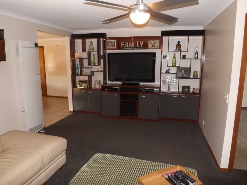 6 Edward Crescent, Trafalgar VIC 3824