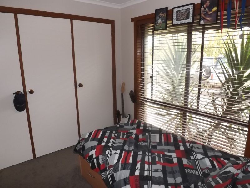 6 Edward Crescent, Trafalgar VIC 3824