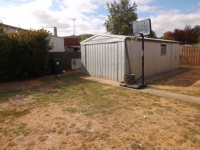 6 Edward Crescent, Trafalgar VIC 3824