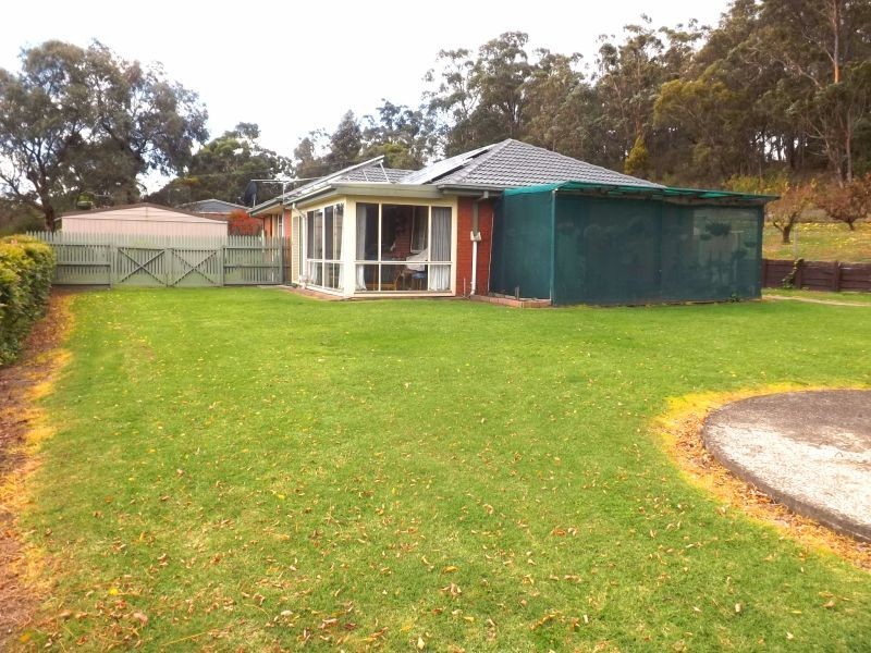 13 Cemetery Road, Trafalgar East VIC 3824