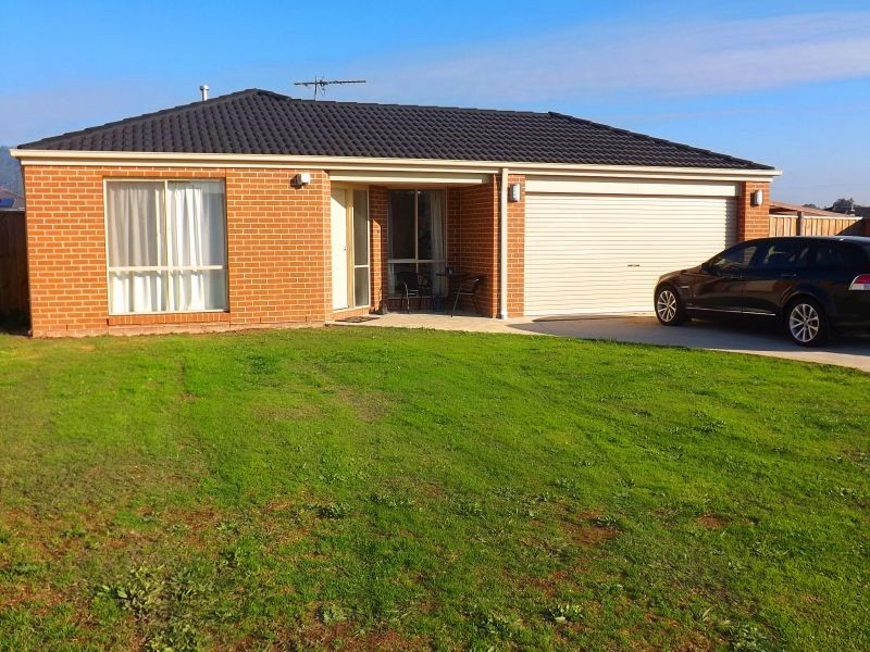 4 Woodlawn Blvd, Yarragon VIC 3823