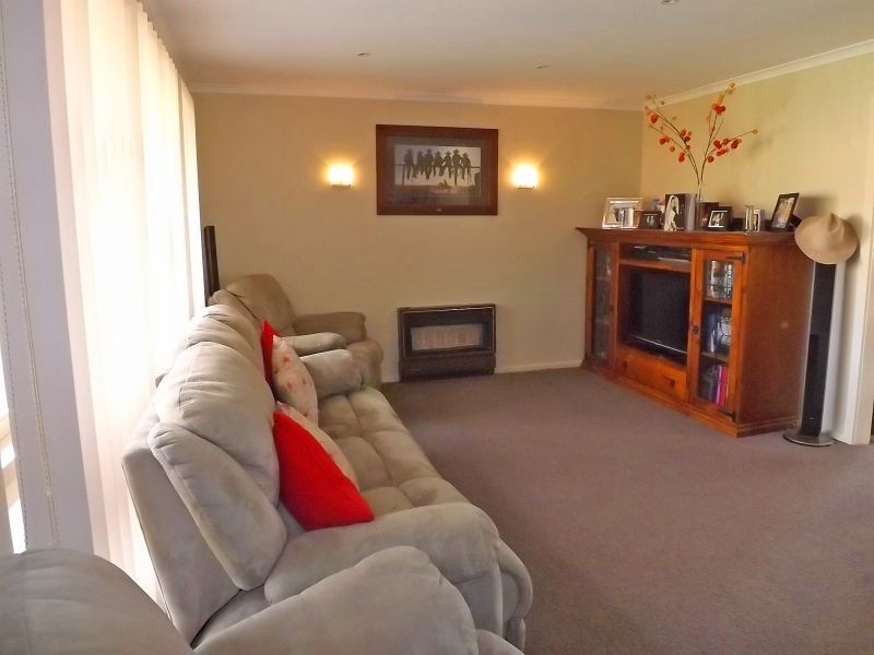 2 Gibson Street, Trafalgar VIC 3824