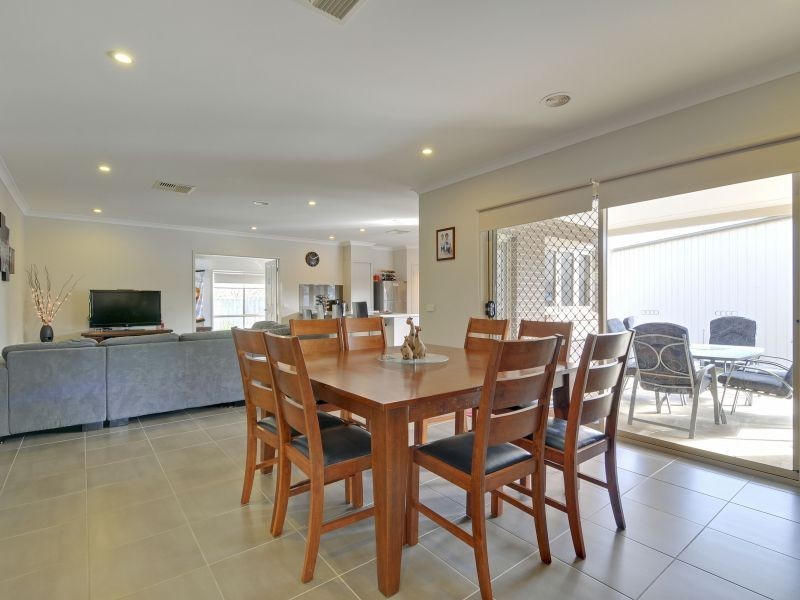 23 Fernlea Close, Trafalgar VIC 3824