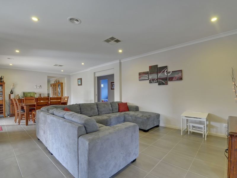 23 Fernlea Close, Trafalgar VIC 3824