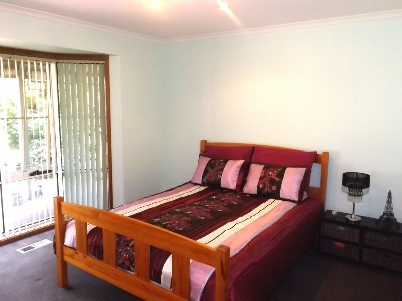 588 Russell Creek Road, Hill End VIC 3825