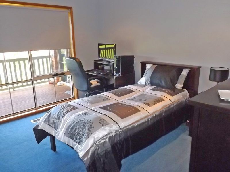 588 Russell Creek Road, Hill End VIC 3825