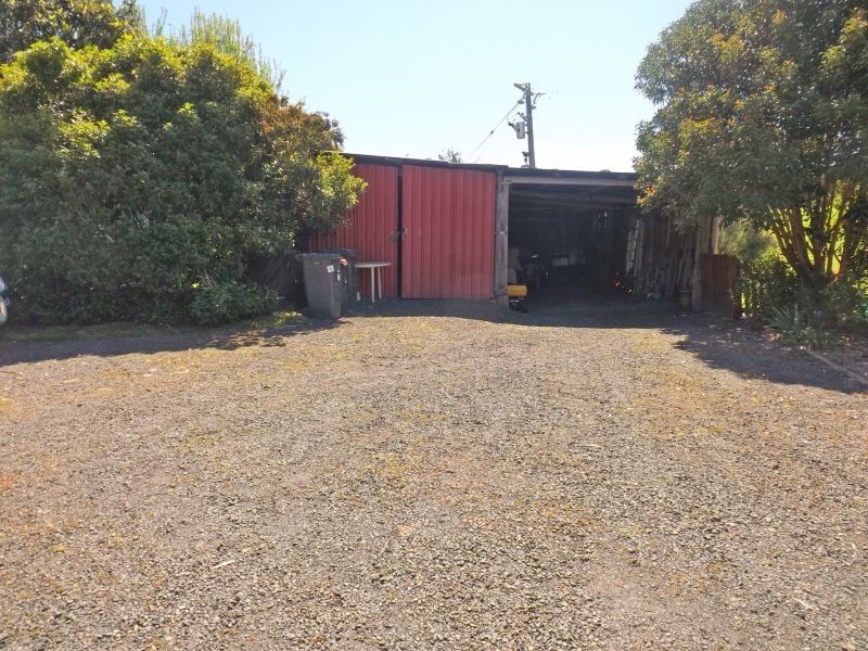 588 Russell Creek Road, Hill End VIC 3825