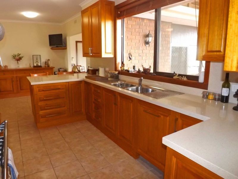 33 Walnut Road, Trafalgar South VIC 3824